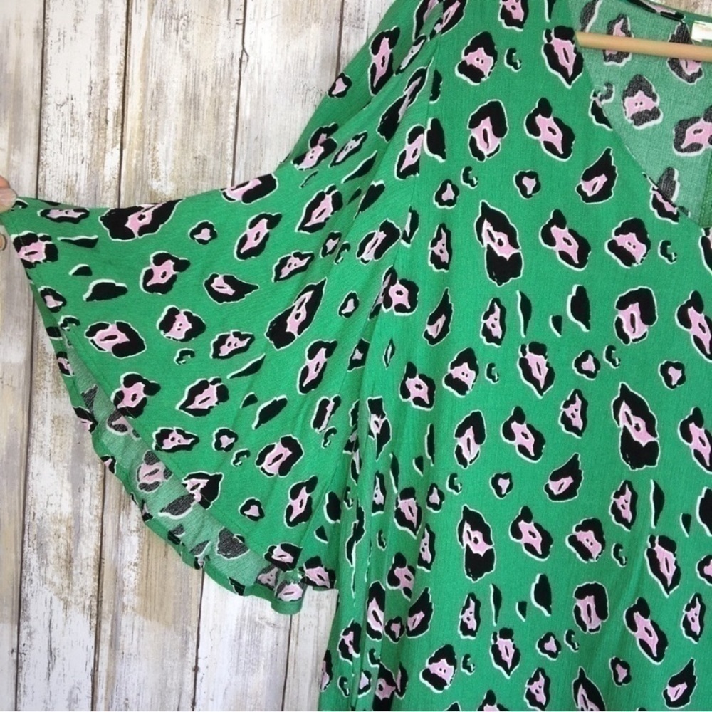 Andree Green & Pink Leopard Print Blouse - Picture 2 of 4
